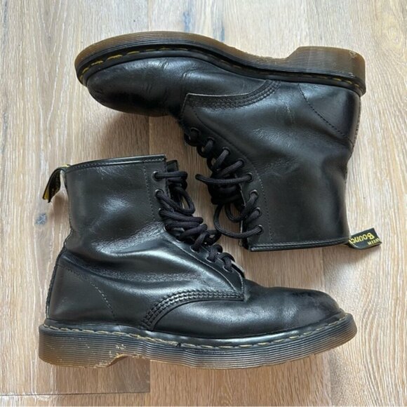 Vintage 90\'s 1460 Dr. Martens Made in England 8 Eyelet Black Boots -UK 8 (US 10) main image 12